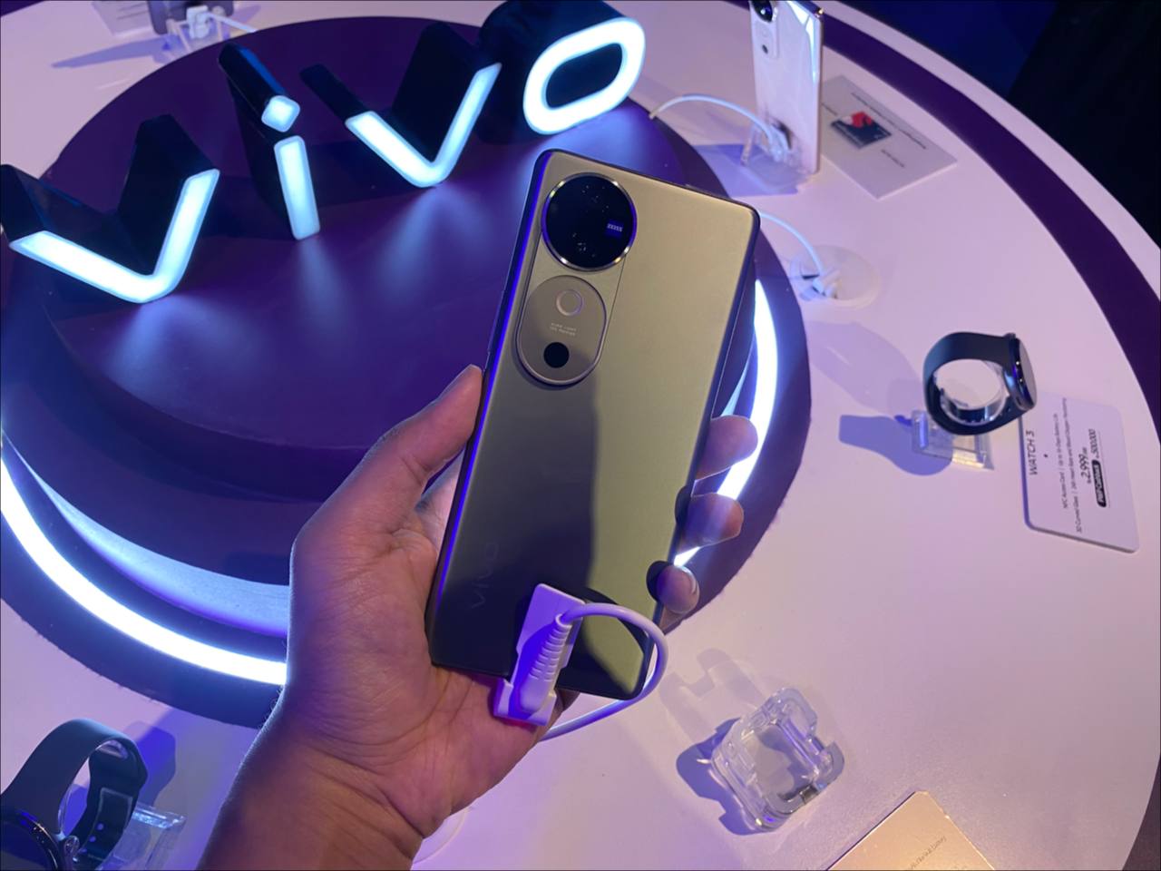 vivo V40 resmi Indonesia