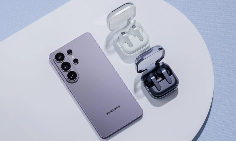 Puasa Nggak Akan Kerasa Sambil Gaming Seharian di Galaxy S26 Series AuraCast Galaxy Buds4 Series 1