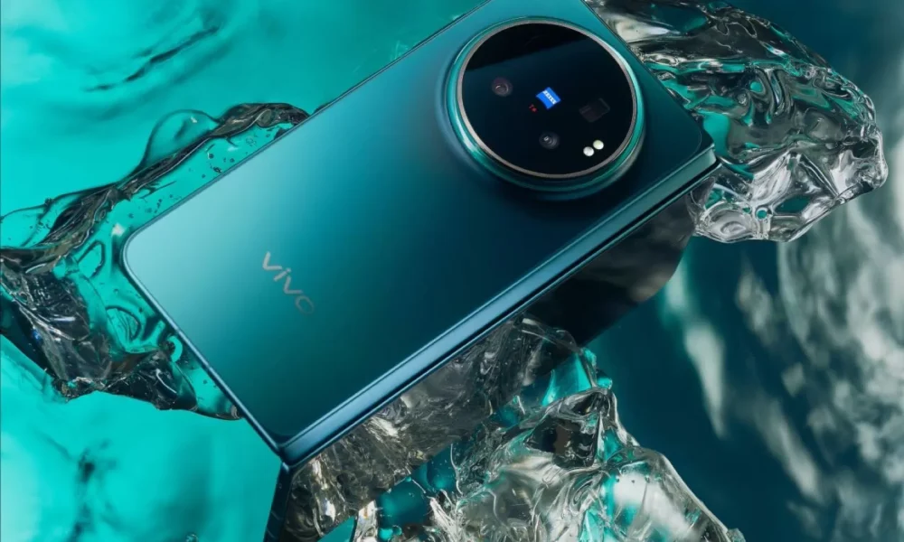 vivo X Fold6 Dikonfirmasi Bawa Baterai 7.000mAh dan Sertifikasi IPX9 vivo X Fold6