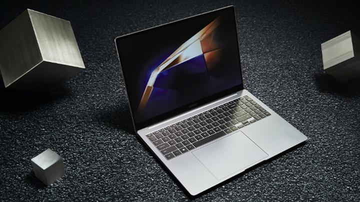 LAPTOP SAMSUNG