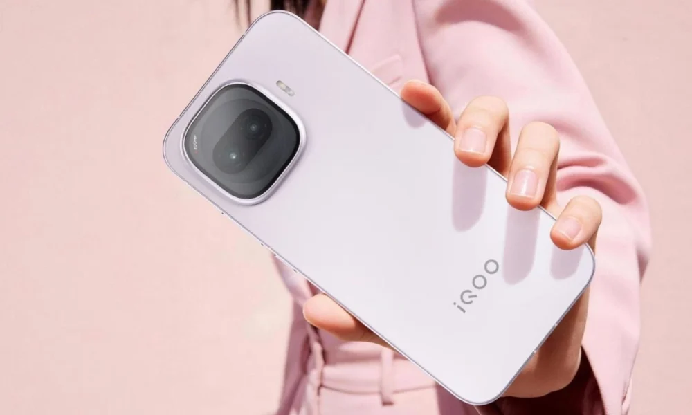 iQOO Z11 Lite Resmi Meluncur, Bawa Dimensity 6300 dan Baterai 6.500mAh iQOO Z11 Lite