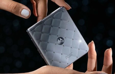 Motorola Razr 70 Swarovski Edition