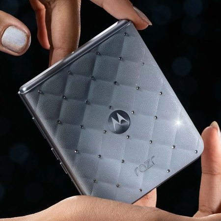 Motorola Razr 70 Swarovski Edition