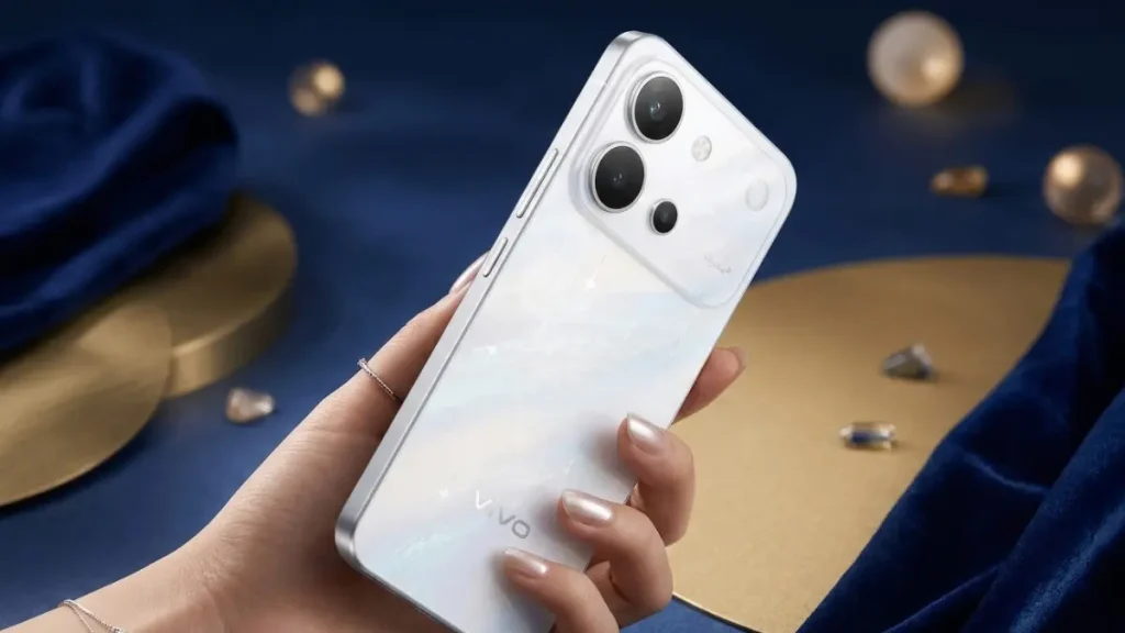 vivo S70
