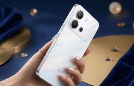 vivo S70